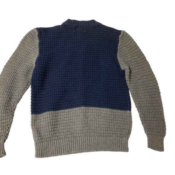 Old Navy Boys Pullover Sweater Size Small - Picture 4 of 6